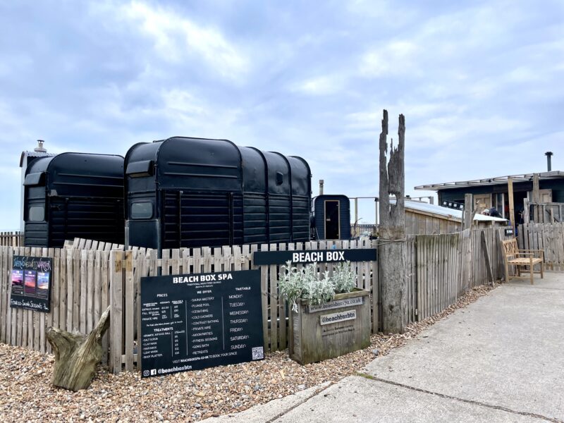 Beach Box Sauna Spaの外観