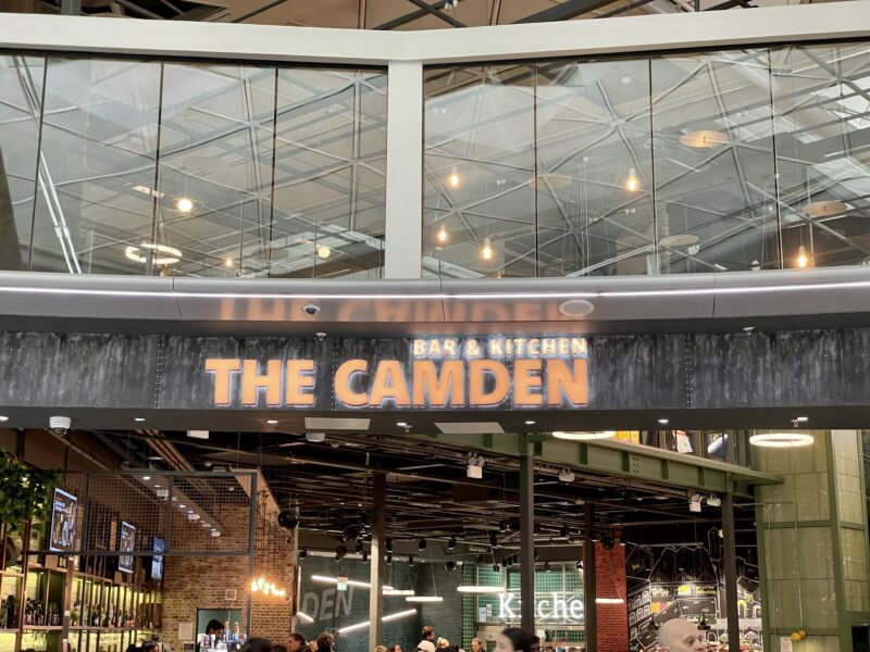 スタンステッド空港のThe Camden Bar & Kitchen